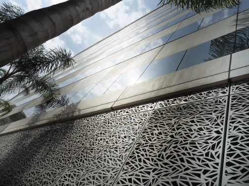 Le Neptune Carrousel 9