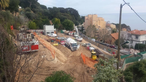 CAP F CARROUSEL 1.jpg